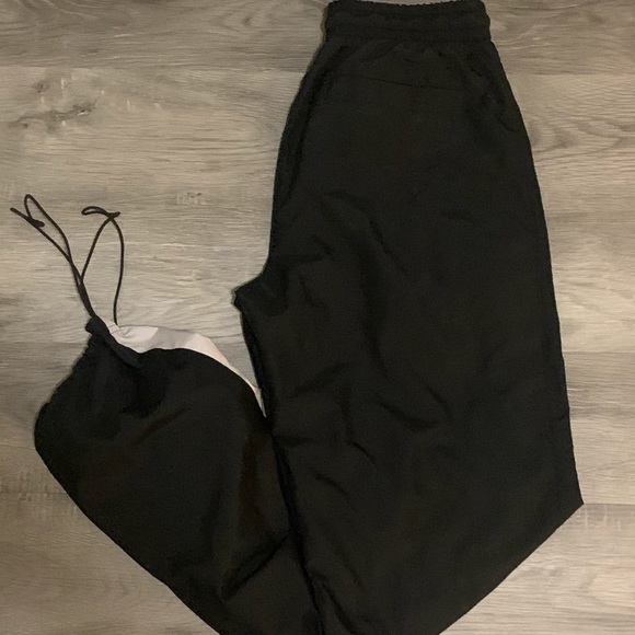 SOLD Vintage Nike Nylon Track Pants - Picture 3 of 4